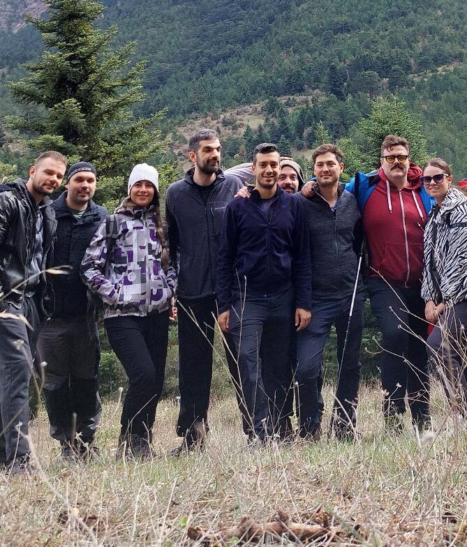 Γιατί να μας επιλέξεις